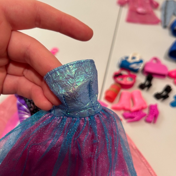 Jewel Girl and Cali Girl Barbie Lot - Picture 13 of 16